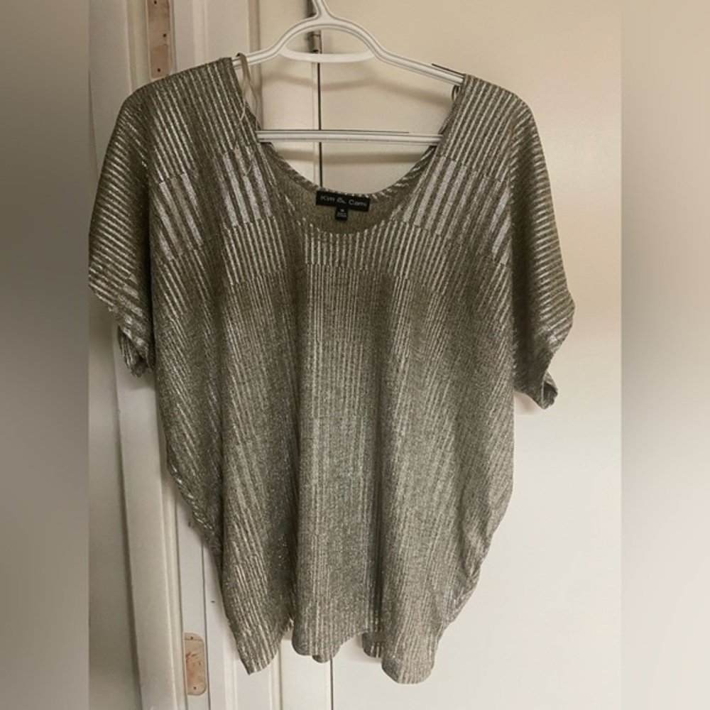 Kim & Cami gold blouse size medium